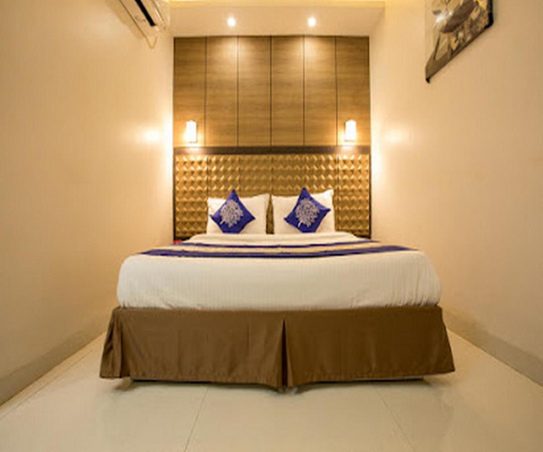 Cherrystay Kiran Inn Indore Buitenkant foto