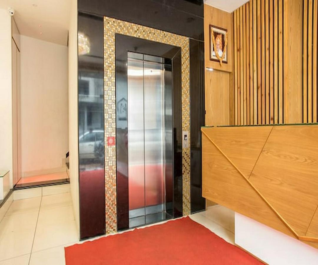 Cherrystay Kiran Inn Indore Buitenkant foto