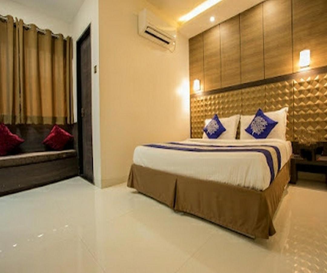 Cherrystay Kiran Inn Indore Buitenkant foto