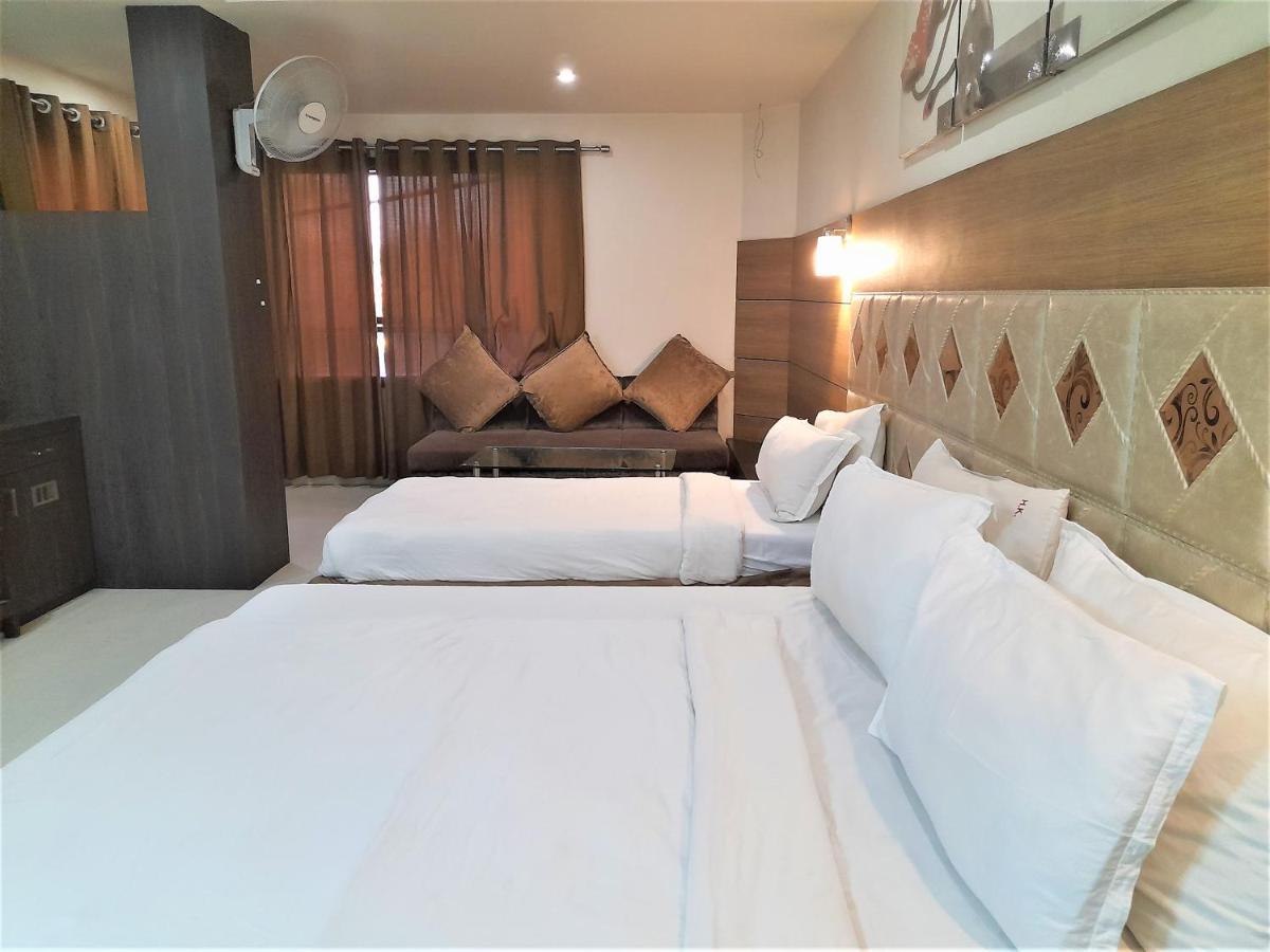 Cherrystay Kiran Inn Indore Buitenkant foto