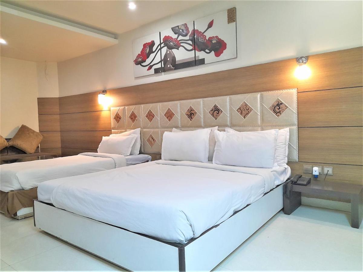 Cherrystay Kiran Inn Indore Buitenkant foto