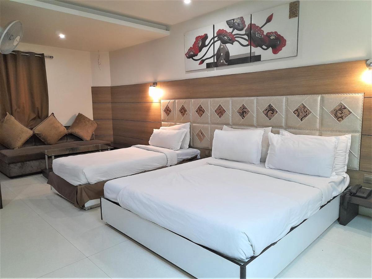 Cherrystay Kiran Inn Indore Buitenkant foto
